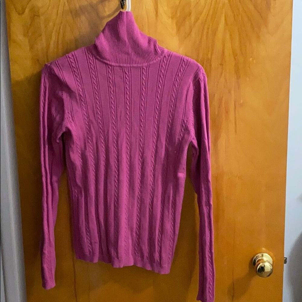 Croft & barrow turtleneck long sleeve sweater - size small